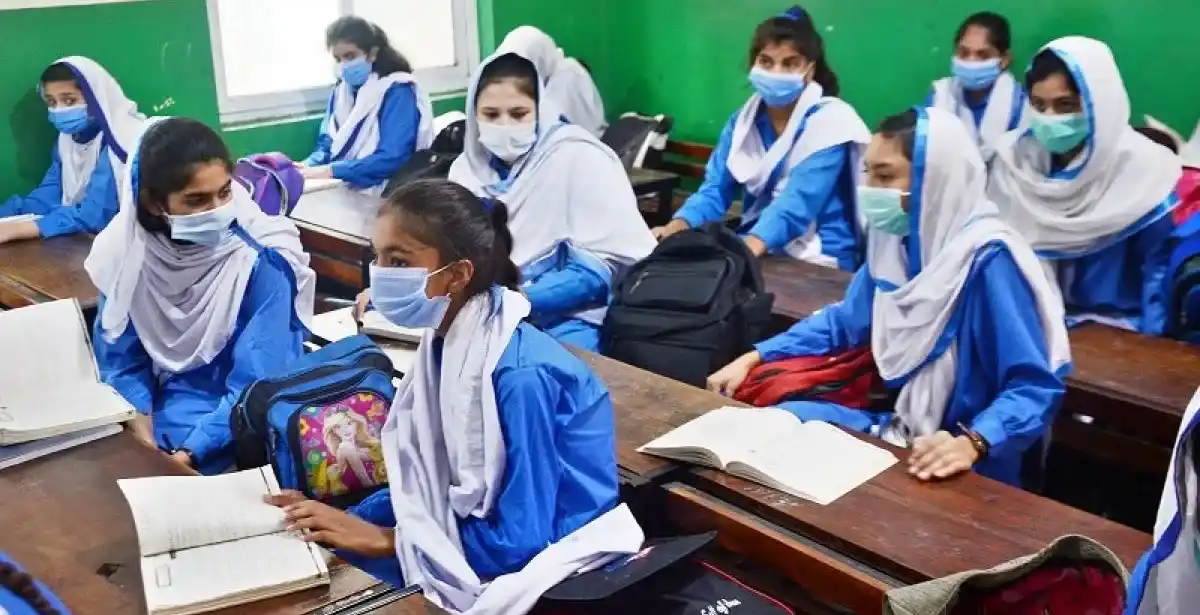 Punjab: privatization of government school