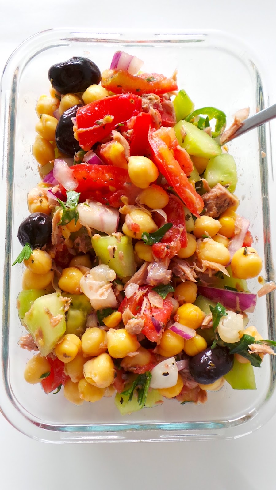 tuna chickpea salad