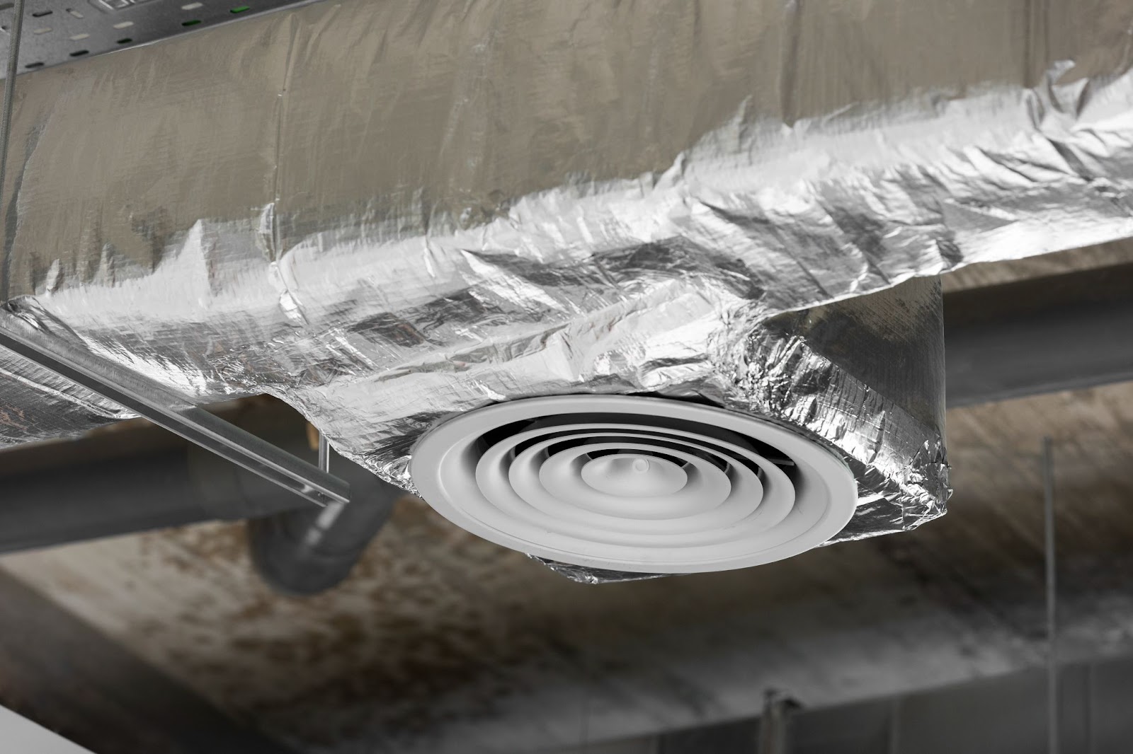 How to Clean Air Ducts in Your House