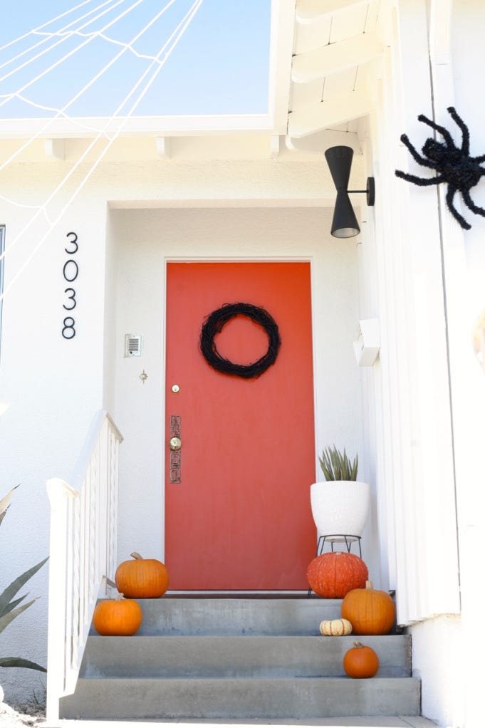 halloween door decor ideas black wreath