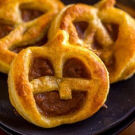 Jack O’ Lantern Pumpkin Hand Pies