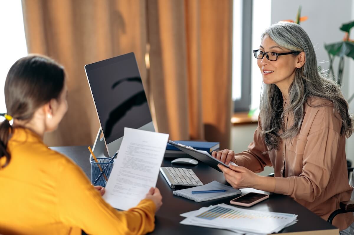 Employee exit process: manager talking to an employee