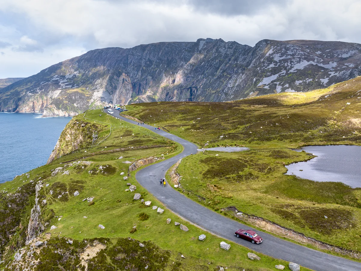 Ride, Bloom, Repeat: Ireland’s Spring Like You’ve Never Seen It - Pogo Cycles