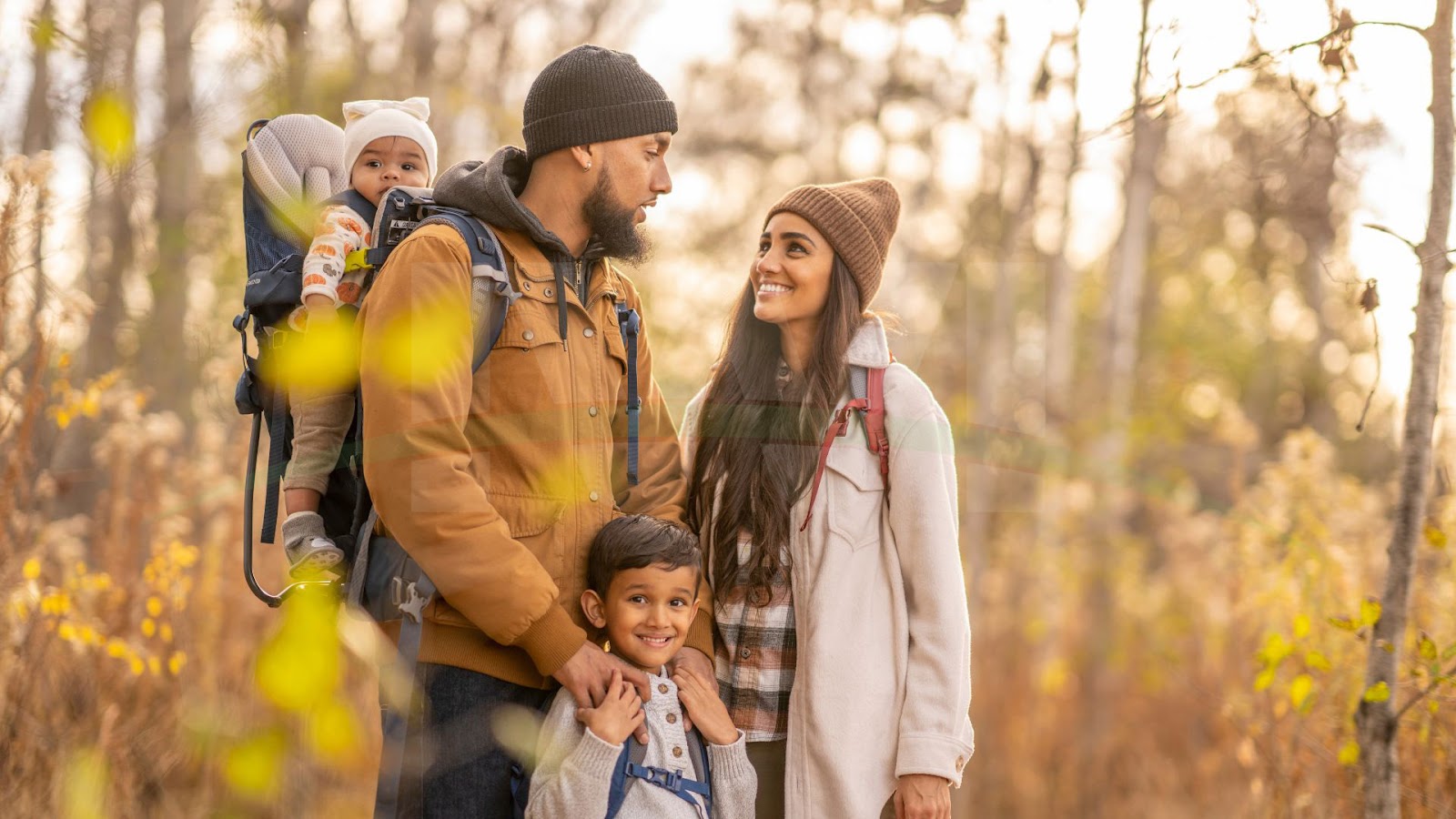 outdoor fall family picture outfit ideas images 3