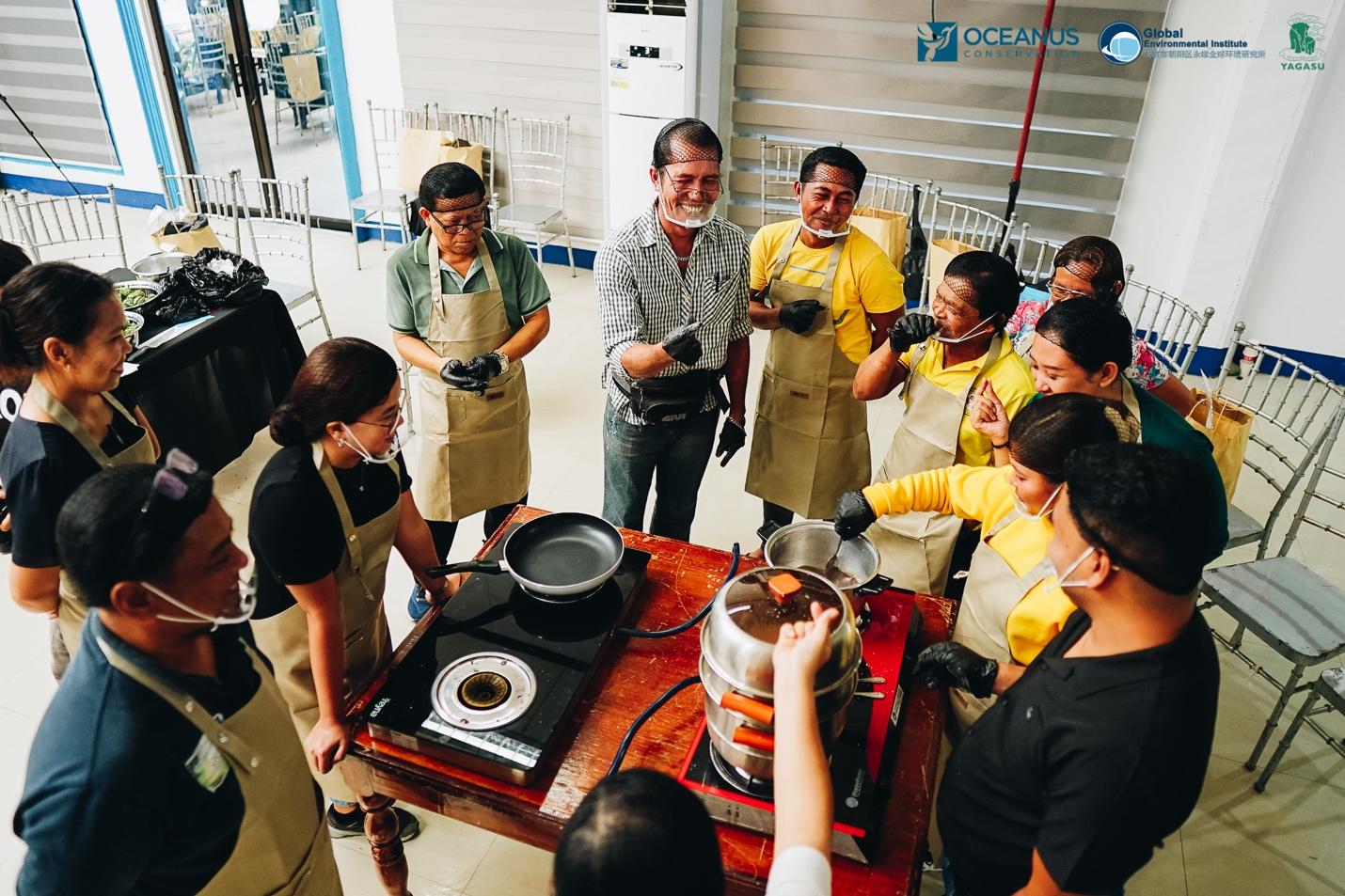A group of people cooking

AI-generated content may be incorrect.