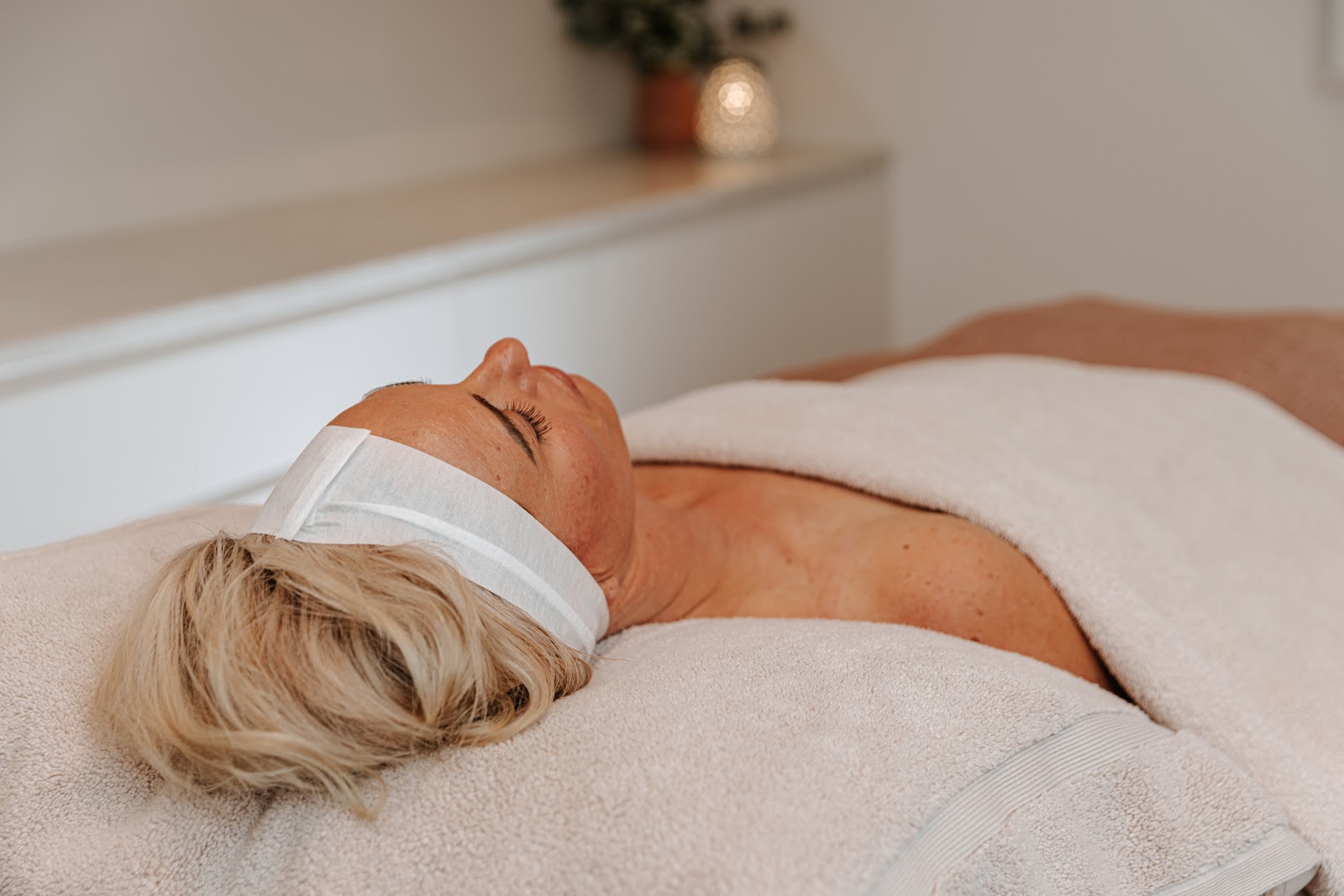 What to expect during your LED phototherapy treatment