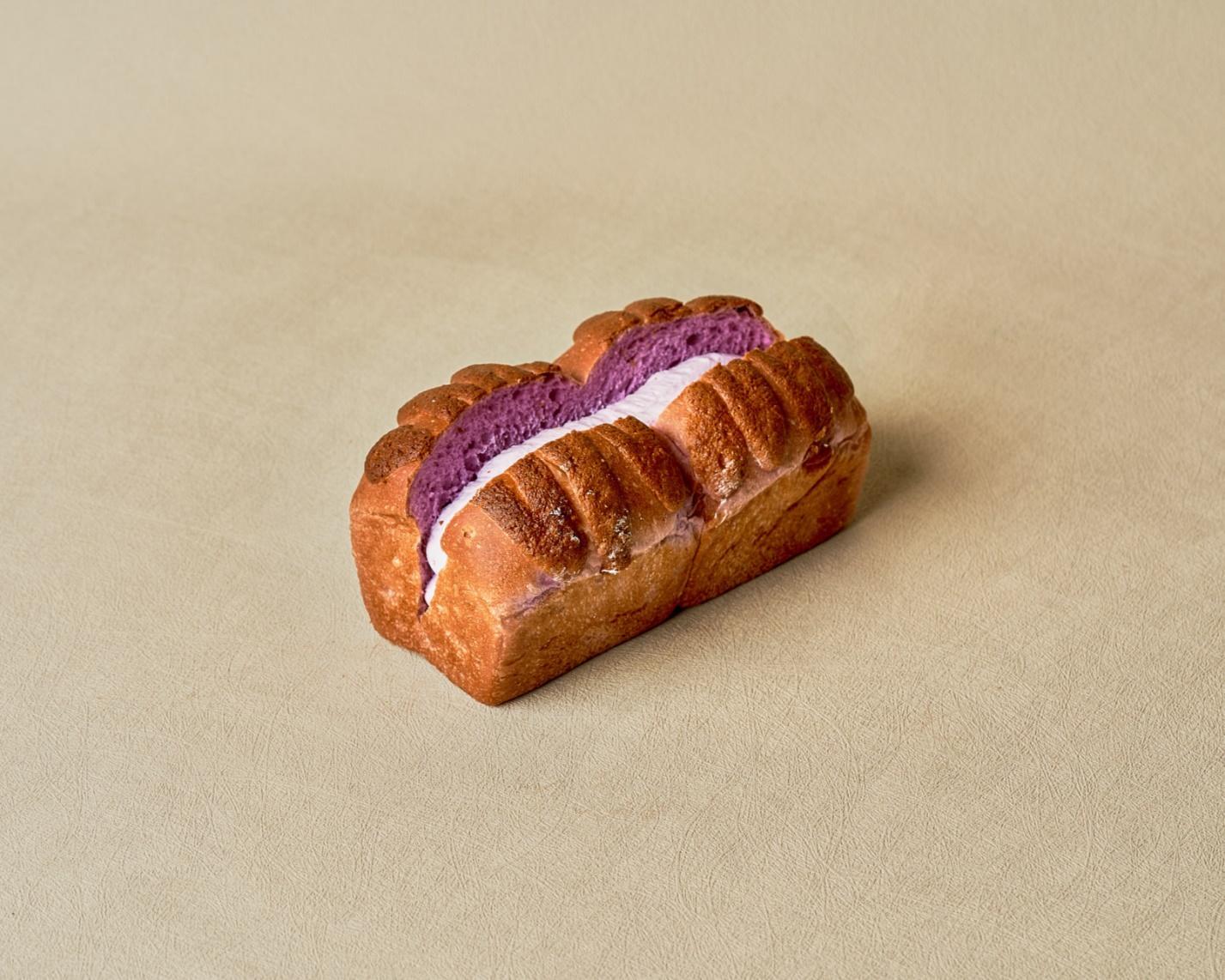 TOUS les JOURS’ Taro Cream Bread