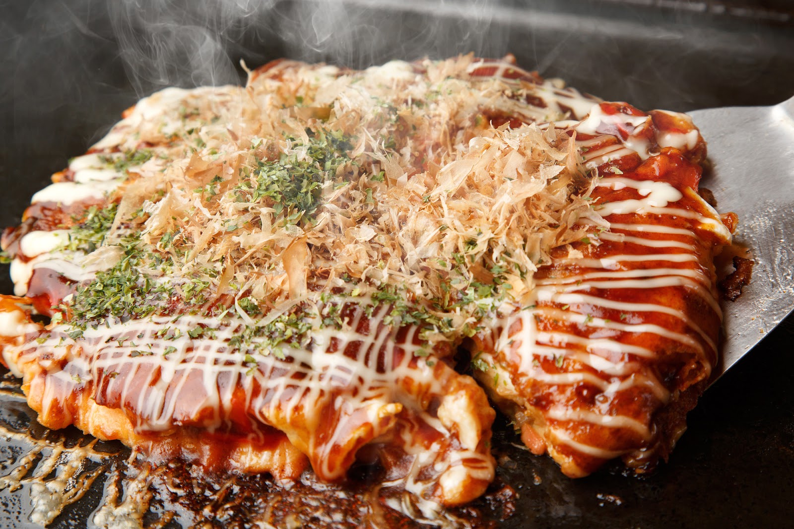 牛すじ煮込みのお好み焼き