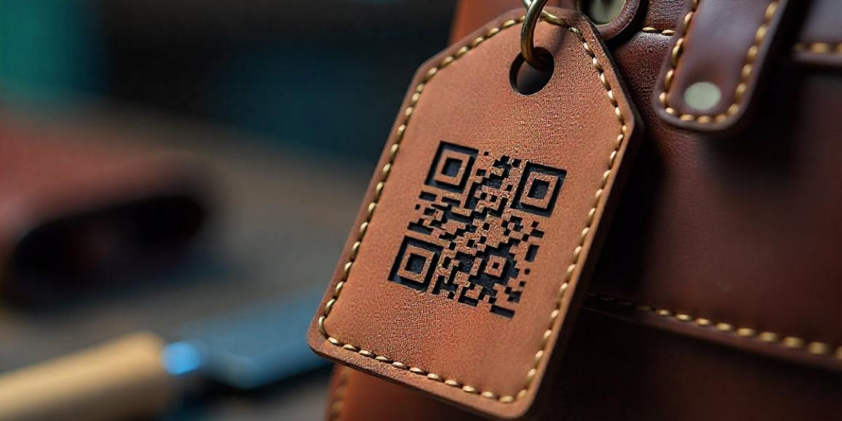 A luggage tag with an Etsy QR Code.