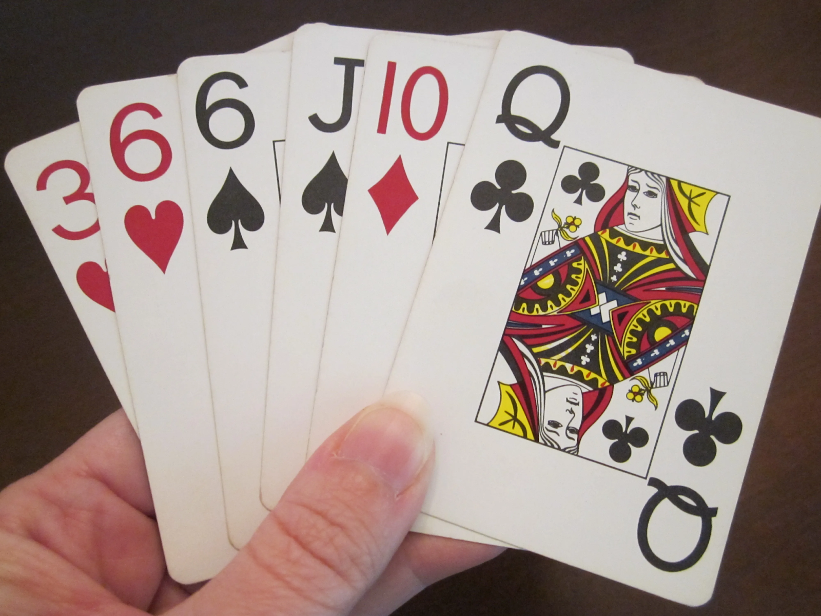 Guide to Playing Card Games at New88