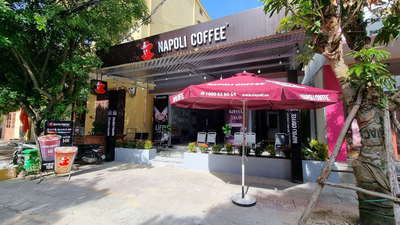 Napoli Coffee ra đời từ năm 1995 tại Pleiku, Gia Lai