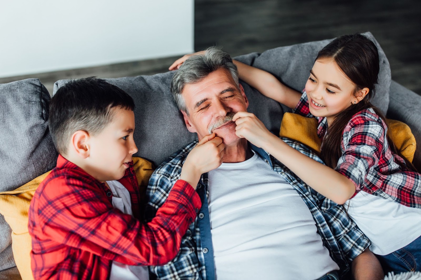 Was schenken Sie Ihrem Vater? Top 5 Geschenkideen zum Vatertag 2025