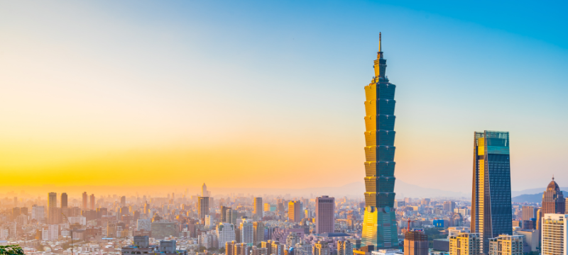 一張含有 天空, 日落, 天際線, 高層建築物 的圖片AI 產生的內容可能不正確。