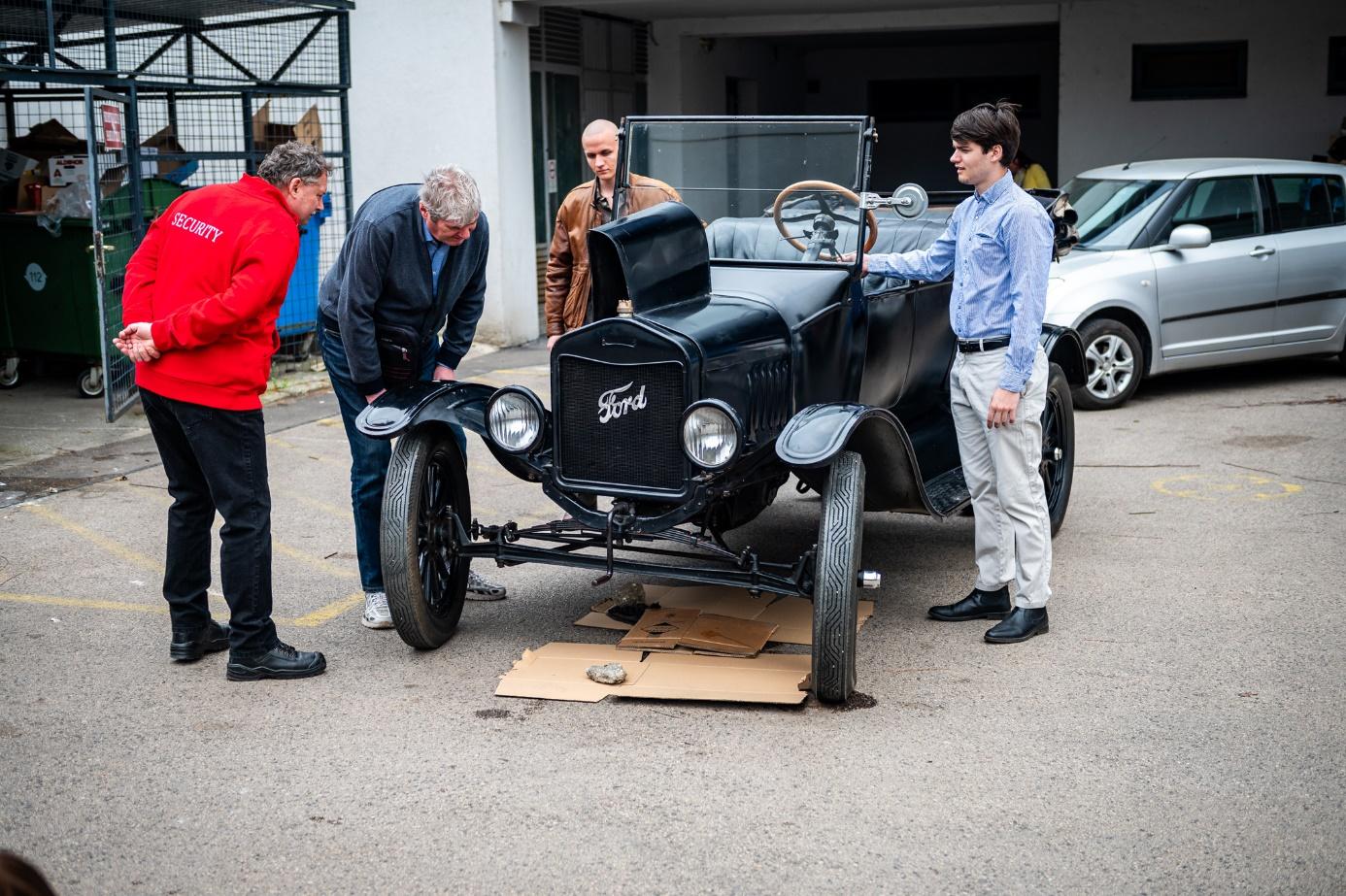The car meet and exhibition has grown into a popular family event in the city and a nationally renowned gathering for car enthusiasts, attracting more than three thousand visitors this year (Photos: András Adorján, Máté Dudás, Bettina Korinek, Gergely Nagy)
