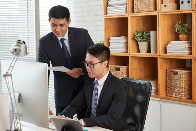The Benefits of Hiring a Bankruptcy Lawyer Early