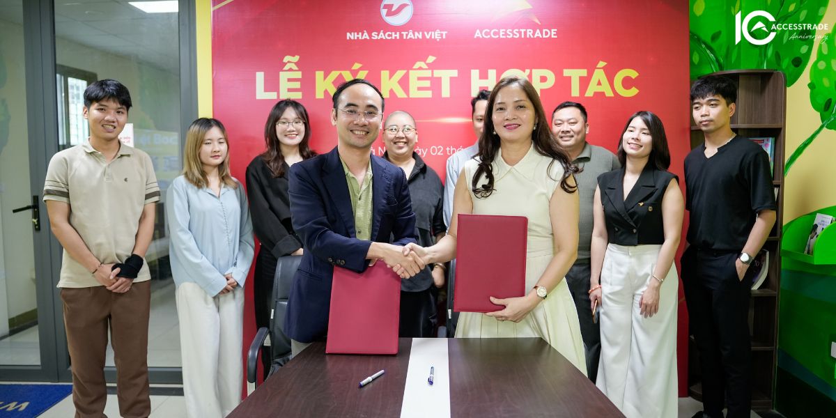 ACCESSTRADE x Nhà Sách Tân Việt: Chiến lược xây dựng con đường dẫn khách hàng đến “thành Rome”