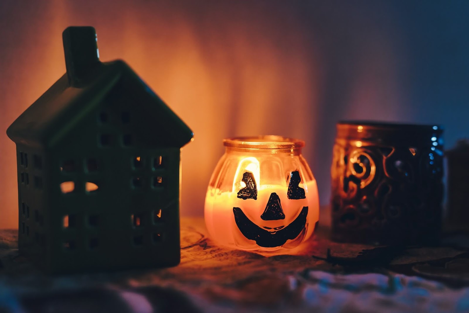 Painted Halloween mason jar with light inside.