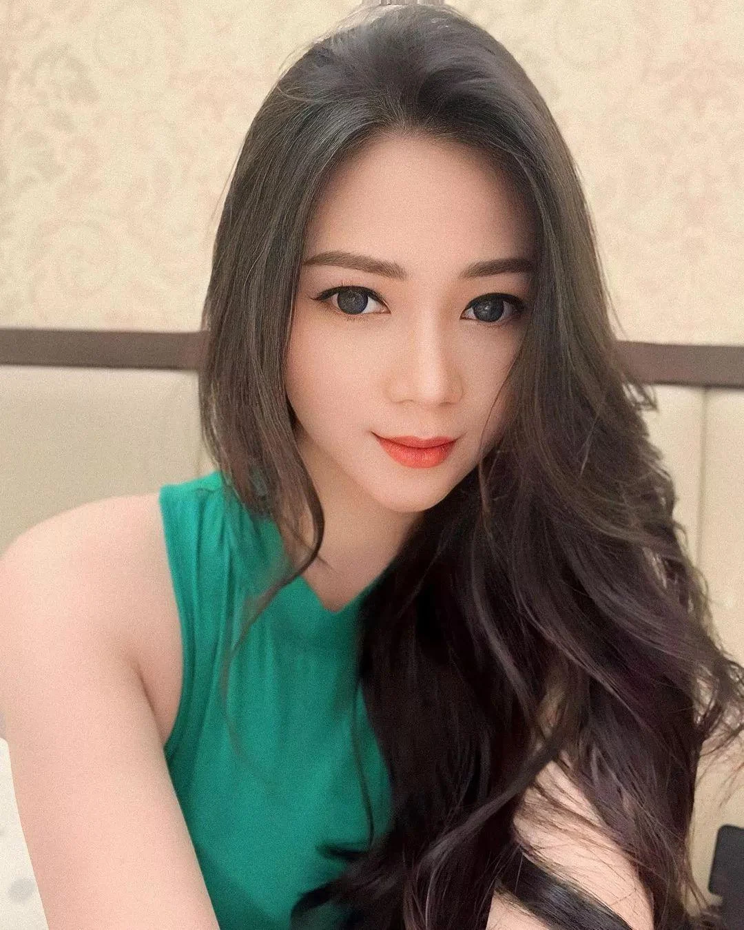 Gadis Seksi yang Membuatmu Tak Bisa Berhenti Memandang, gadis seksi, tak bisa berhenti, menggoda
