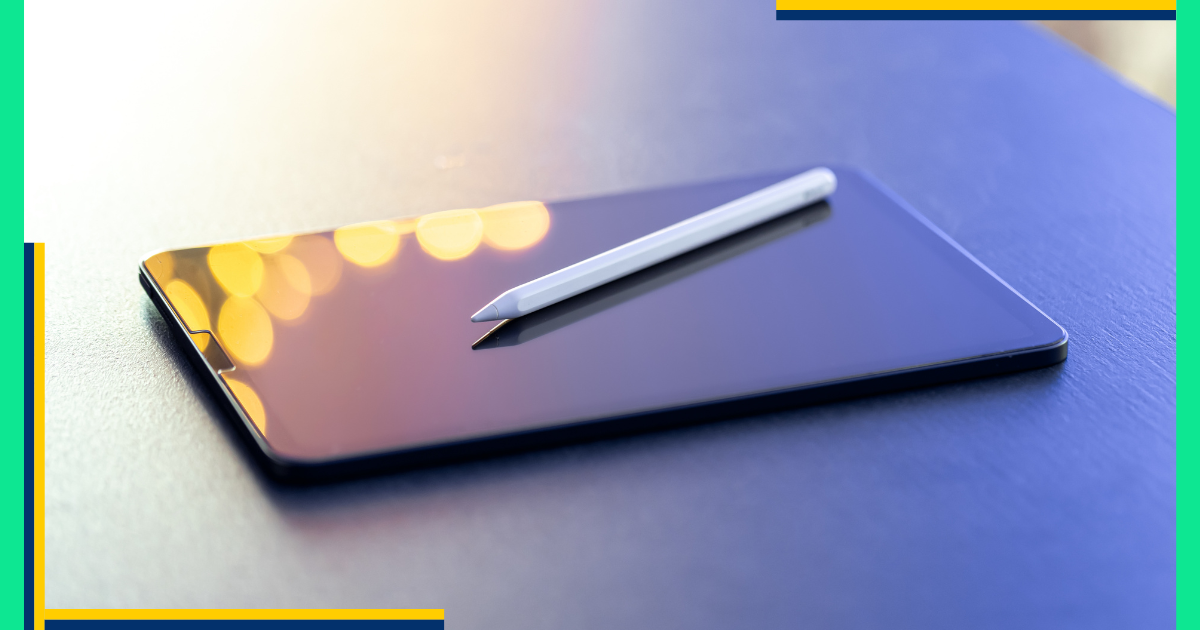 The integrated S Pen is yet another noteworthy feature that sets the Samsung Galaxy S23 apart. The S Pen provides a whole new level of productivity, whether you're taking notes, retouching pictures, or precisely navigating the user interface.