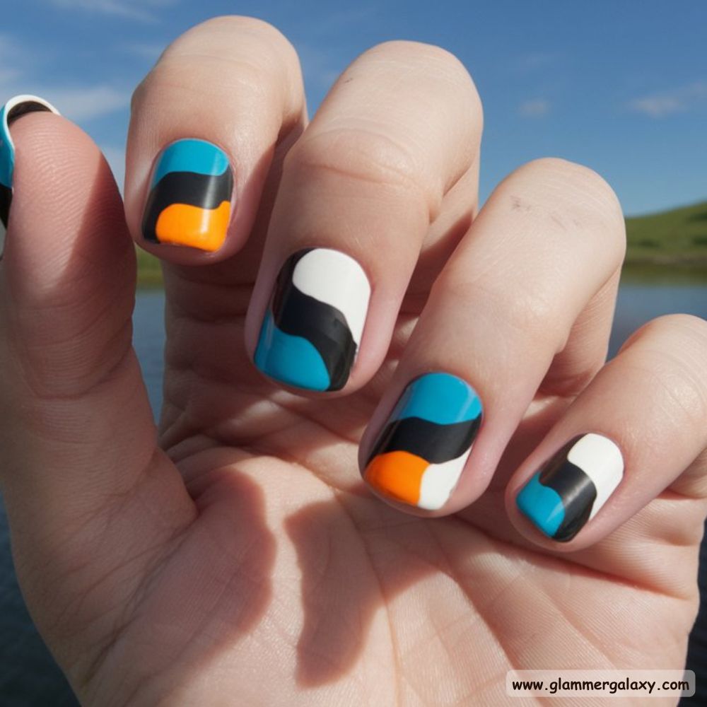 Korean fall nails having Creative Half-sies
