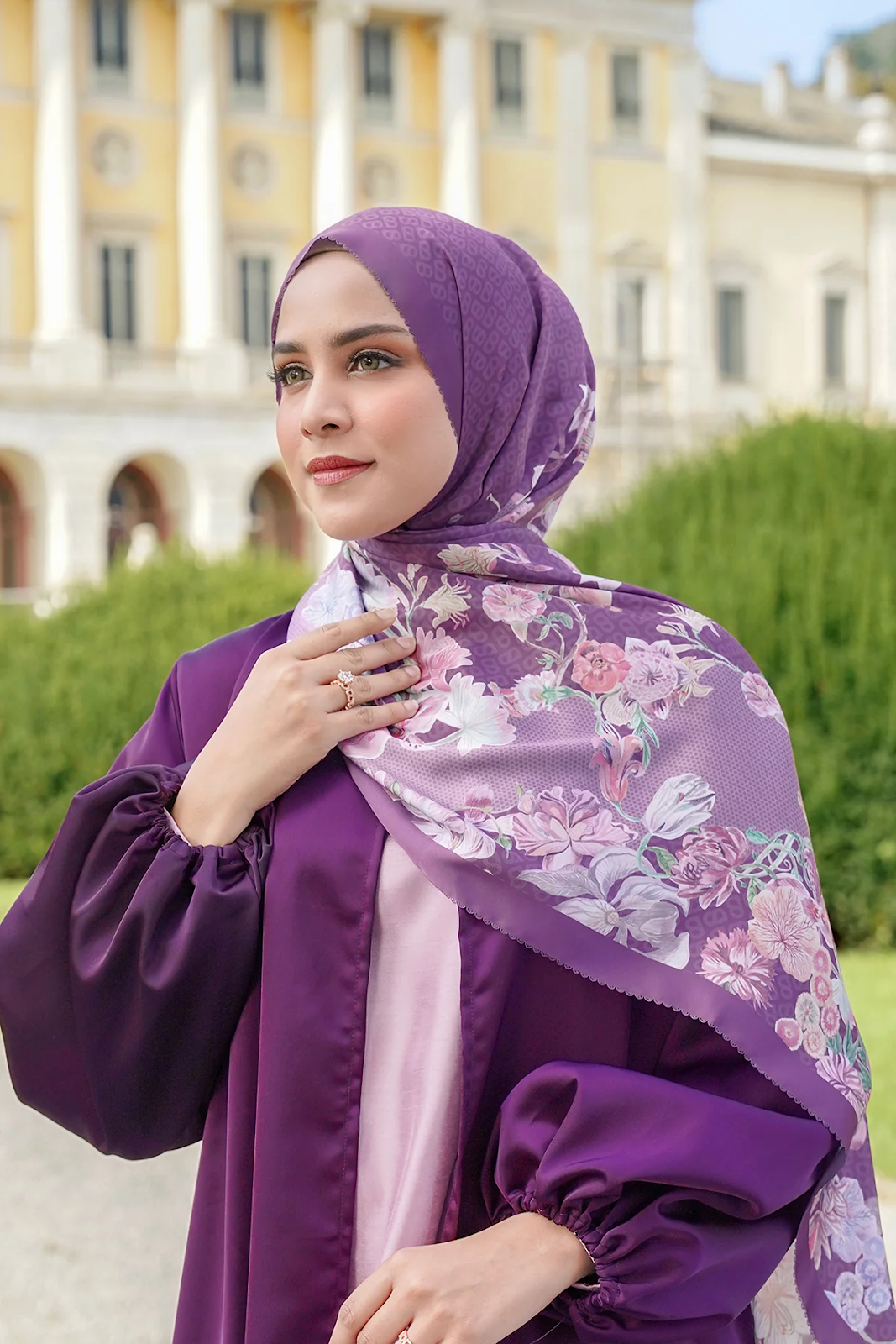 jilbab ungu dan baju ungu