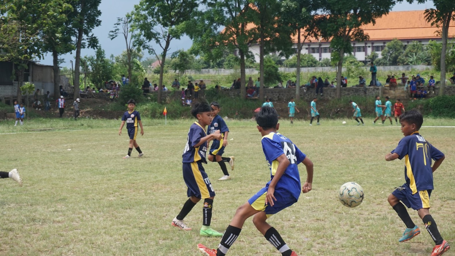 Akademi Sepak Bola Putra Dewa Malang