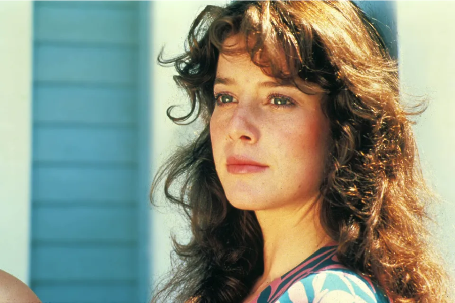 Debra Winger Net Worth, Biography, Early life, Education, Age, Height, Family, Relationship, Personal life, Career And More