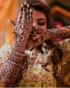 Mehendi Artist in Pune for Weddings: Elevate Your Bridal Look with Stunning Designs