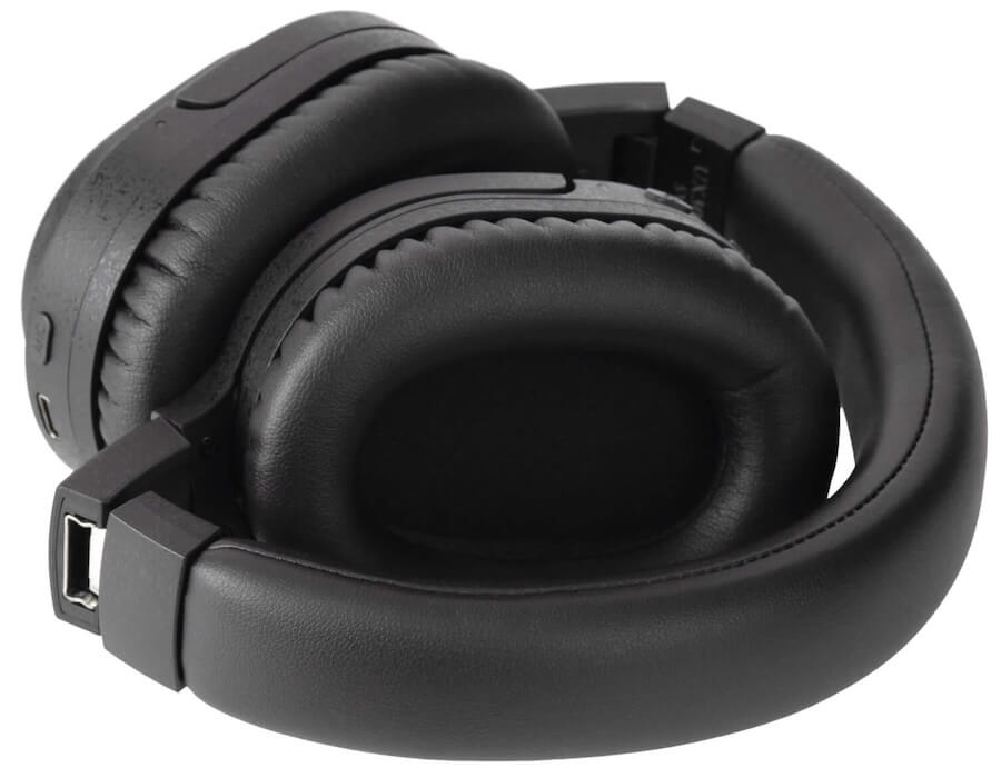 Final UX3000 SV headphones folded.