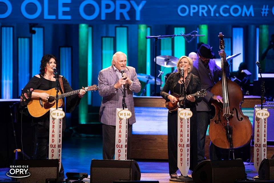 Terry Bradshaw Singing live
