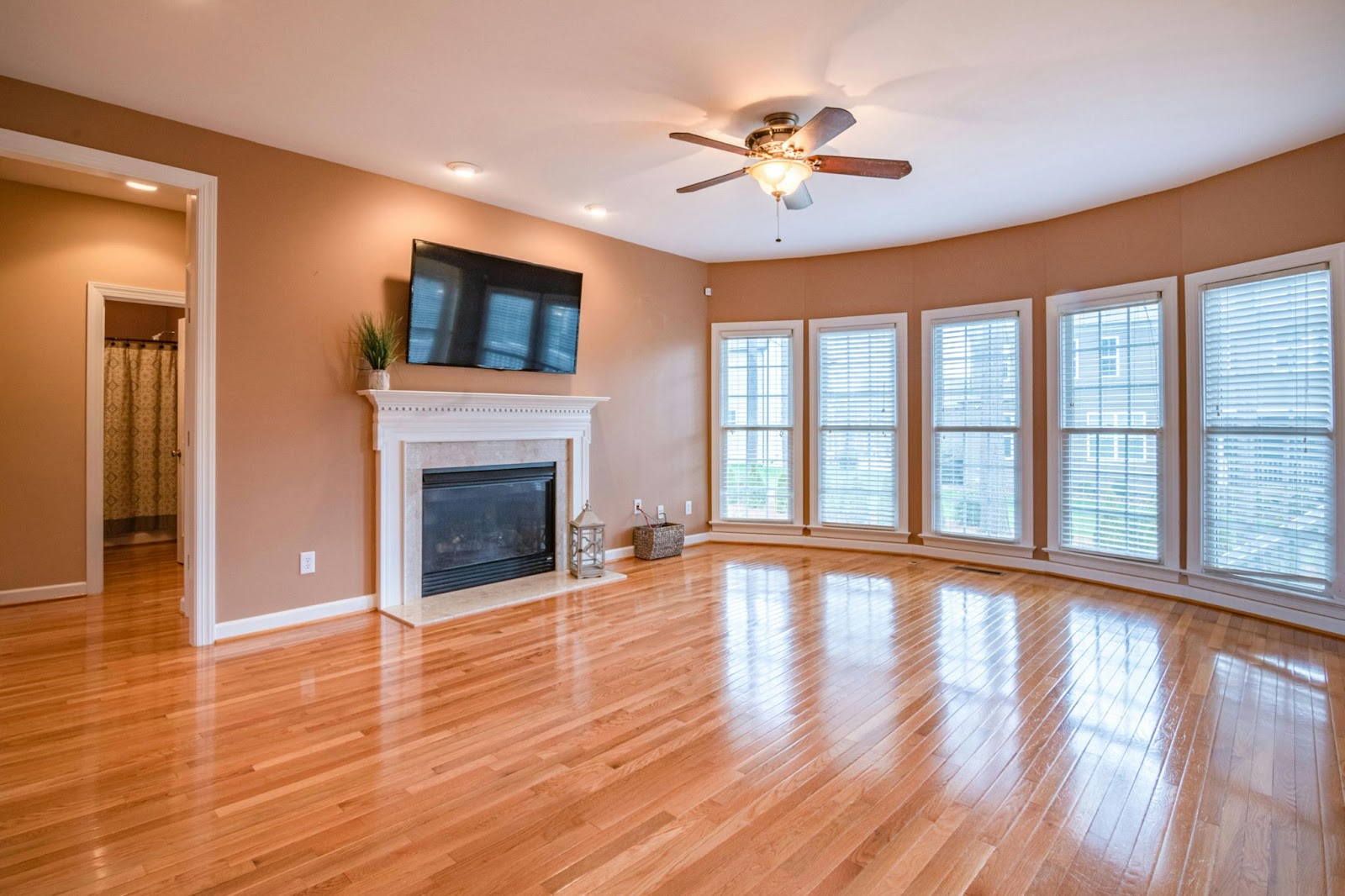 How to Screen and Recoat Hardwood Floors