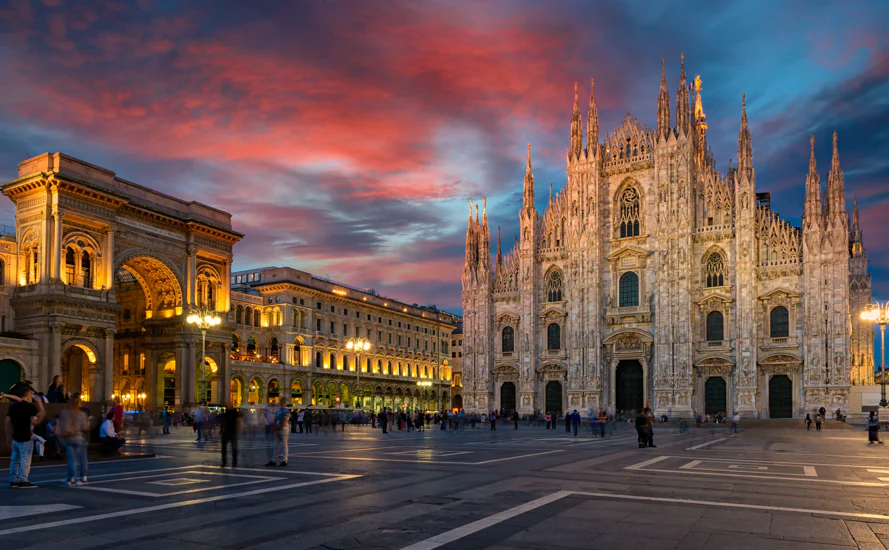 THE DUOMO OF MILAN: A TIMELESS ARCHITECTURAL WONDER – Pisa 1940