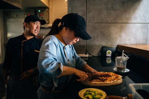 How to Deal with Restaurant Worker Shortage in Malaysia
