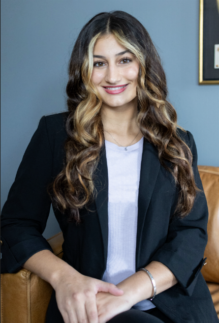 Gianna Ciminera: Long Island Real Estate Expert Offering Personalized Service, Market Insights, and Exceptional Client Care