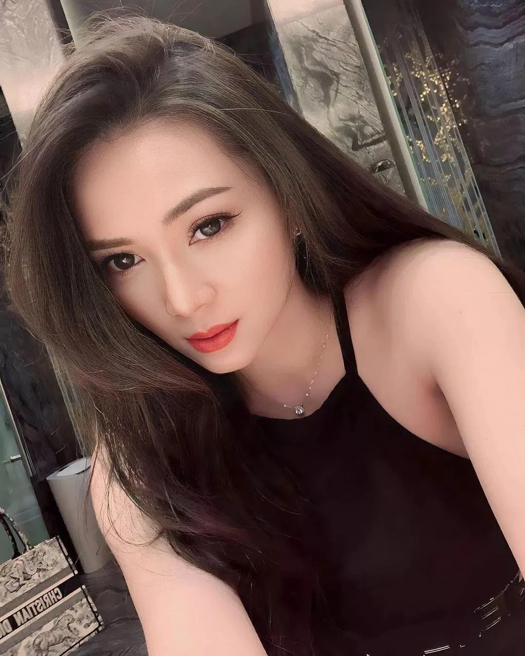 Pesona Gadis Indo dengan Mata Sayu, mata sayu, cewek indo, gadis mempesona