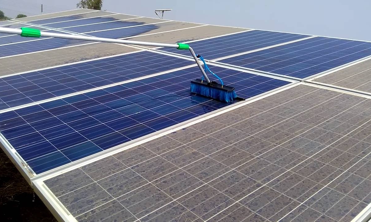 Solar Panel Cleaning