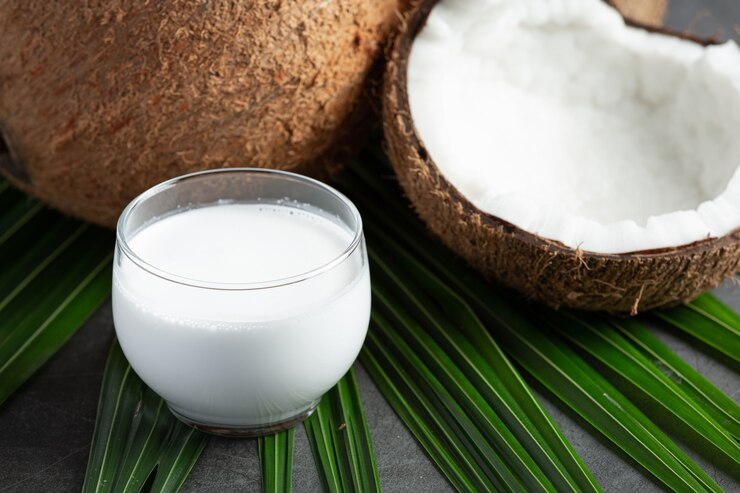 Benefits Of Coconut Milk For Hair