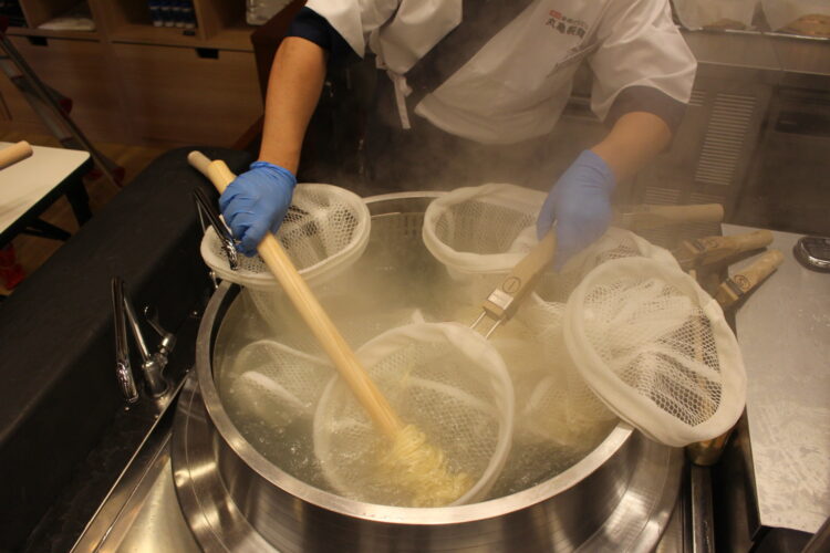 丸亀製麺、手づくり体験教室
