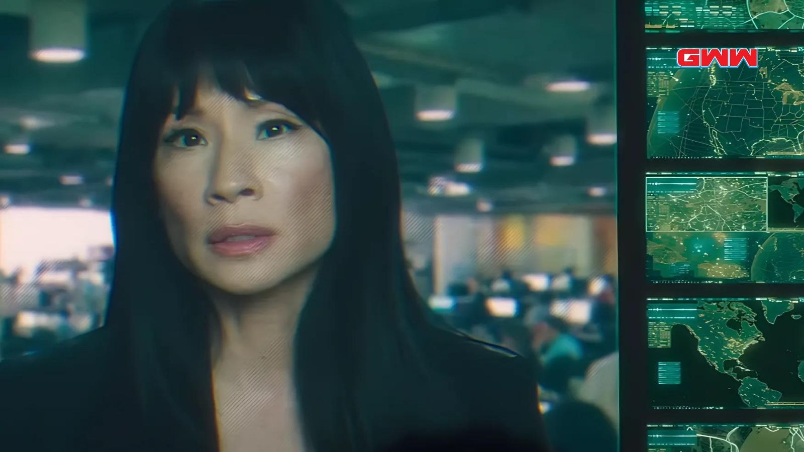  Lucy Liu as an agent in a busy control room in Red One