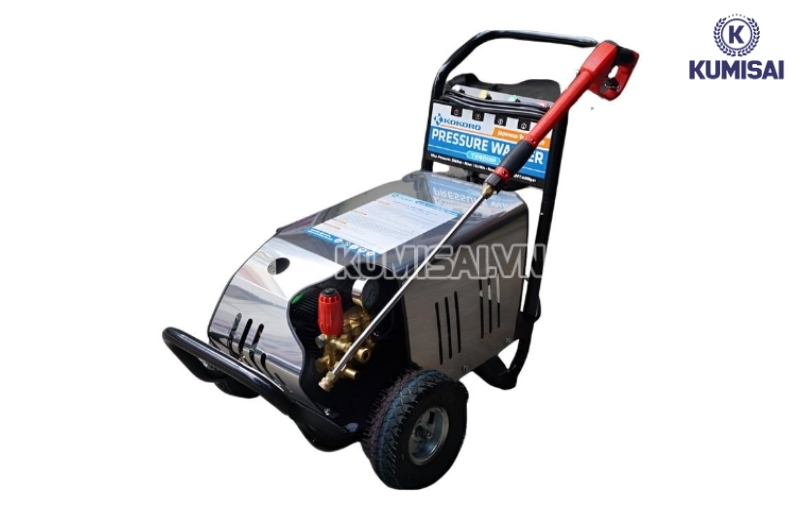 Máy rửa xe 4HP có công suất gần 3KW