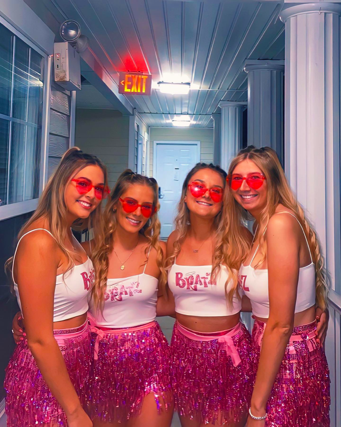 group halloween costumes, halloween costumes for a group, group costume ideas, group halloween costume ideas, group halloween ideas, college halloween costumes, Halloween costumes for women