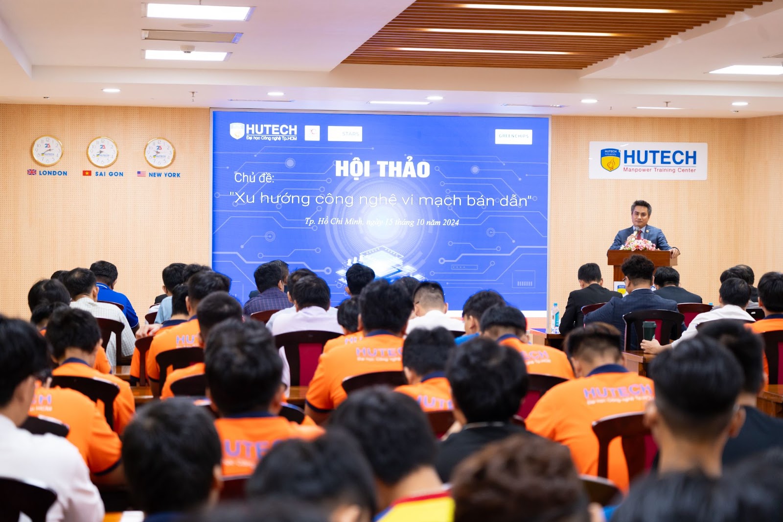 CEO Greenchips Company share mindset semiconductor industry for Young Talent HUTECH