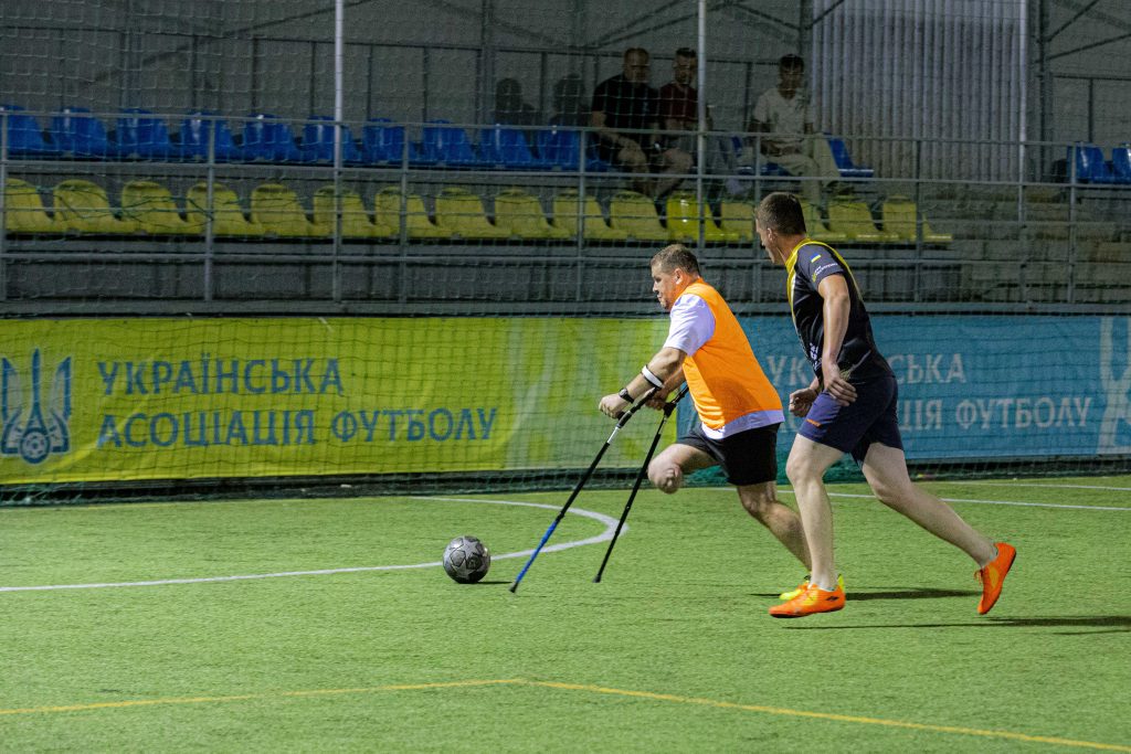 Sports Ambassadors playing adaptive soccer with veterans and servicemen with amputated limbs. 5th of September. Photo: Dmitry Vasiliev