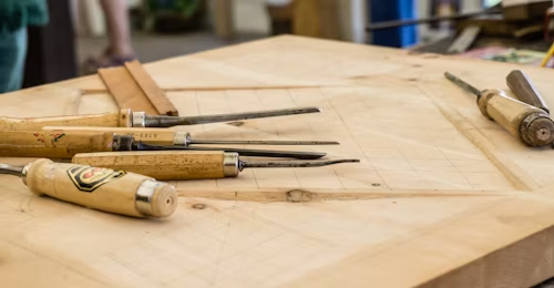 10 Must-Have Tools For Beginner Woodworkers