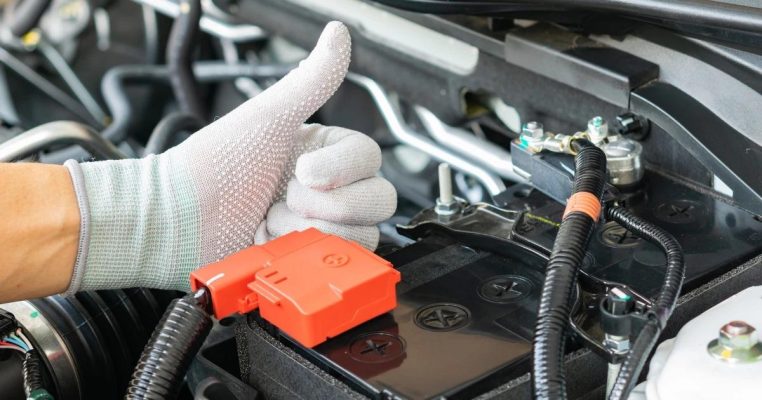 Changing car battery diy