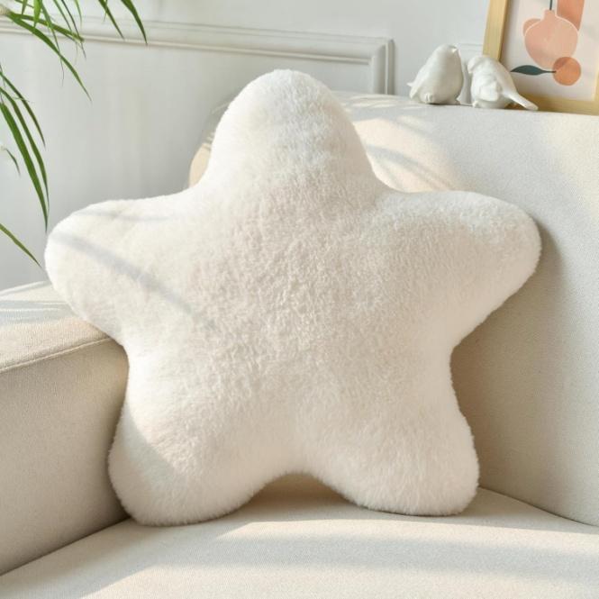 Xiashrk Tufted Boho Throw Pillow
