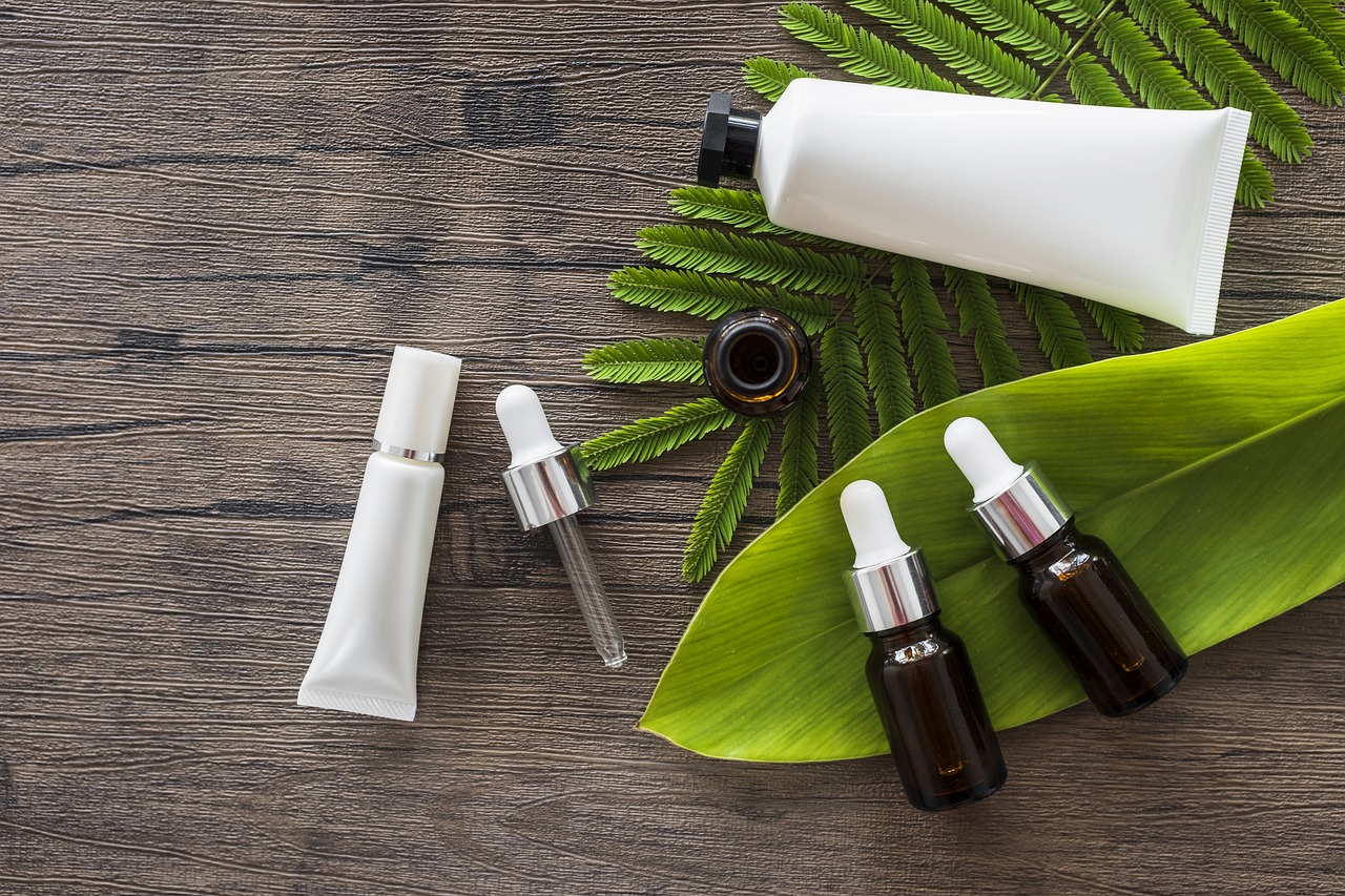 Discover how skincare ingredients are hacked to boost your glow. Learn simple ingredient tricks for better skin without spending a fortune on products.

