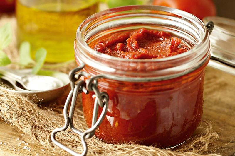 Traditional tomato paste