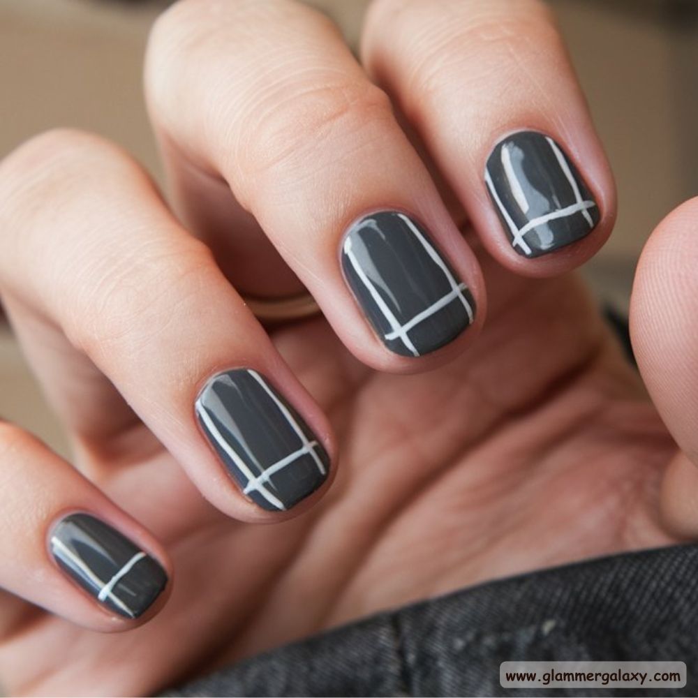 Dark Fall Nails having Charcoal Gray
