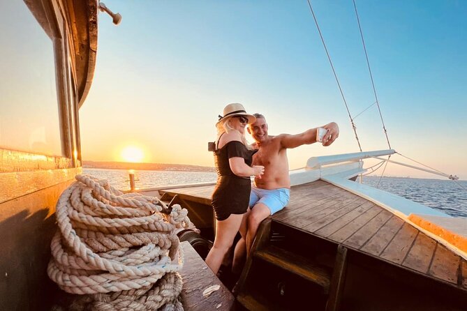 Sunset &amp; Dinner Cruise in Antalya Bay